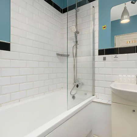 Διαμέρισμα Cozy With A Perfect Location By Renters