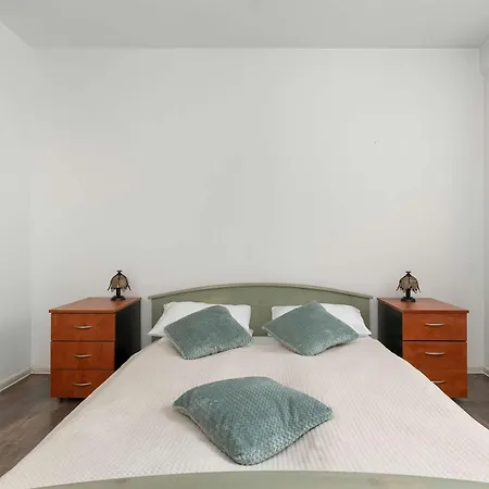 Cozy With A Perfect Location By Renters